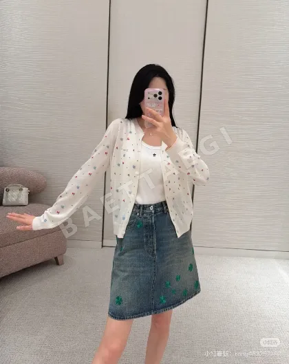 디올 별 자수 라운드넥 여성 가디건 93401