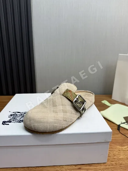 버버리 샌들 소가죽 158632