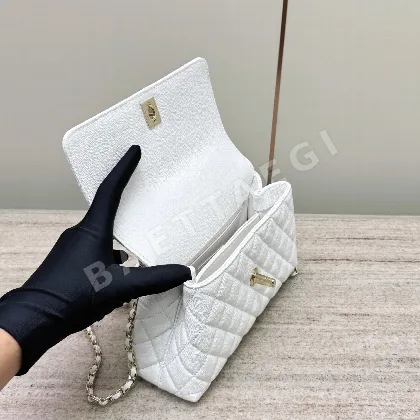 샤넬 연금장 화이트 가방 32956