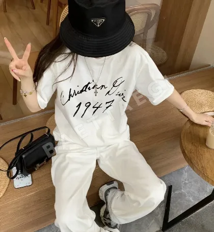 프라다 버킷햇 모자 84887