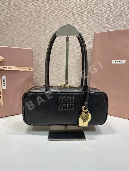 미우미우 가방 5BB173