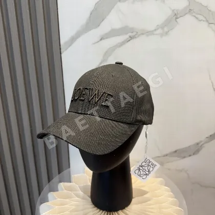 로에베 자수 베이스볼 캡 118505