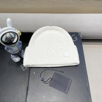 루이비통 울 자수 비니 모자 186093