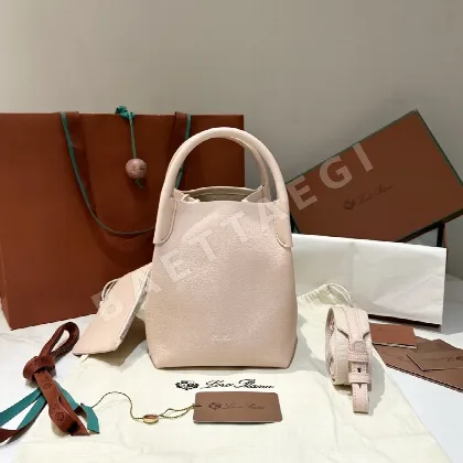 로로피아나 송아지가죽 버킷백 17229