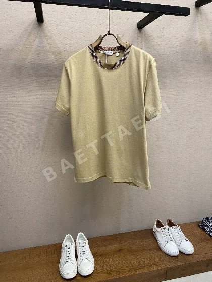 버버리 클래식 체크 크루넥 남성 반팔 티셔츠 103576