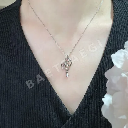 에르메스 피그노즈 장식 목걸이 70426