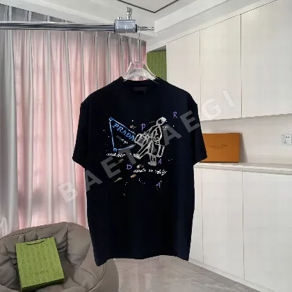 프라다 유니섹스 반팔 티셔츠 53780