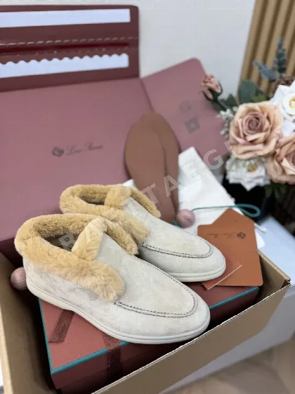 로로피아나 비버 퍼 하이탑 신발 93296