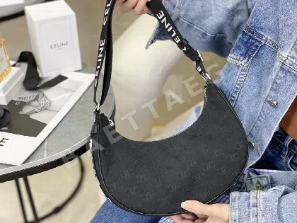 셀린느 스킨 자카드 언더암백 86286