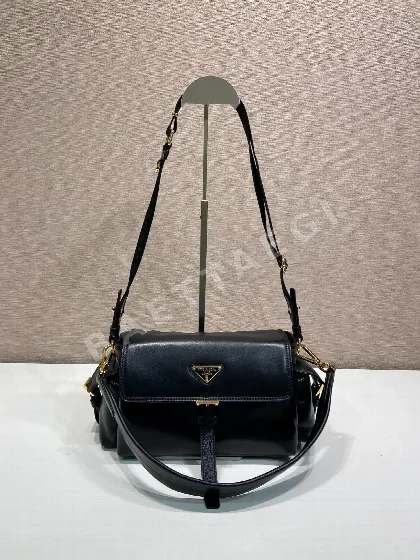 프라다 램스킨 메신저백 1BD394 67161