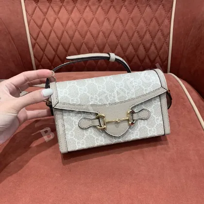 구찌 홀스빗 1955 수평형 휴대폰 가방 699296