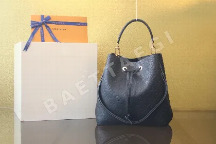 루이비통 네오 노에 미디엄 버킷백 M45256