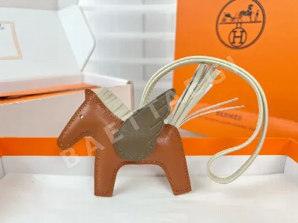 에르메스 페가수스 로데오 키링 124400