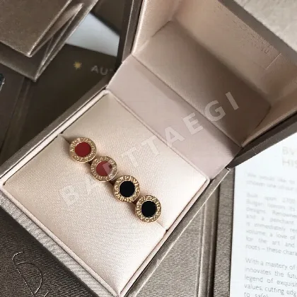 불가리 18K 골드 도금 스털링 실버 레터 버튼 귀걸이 64843