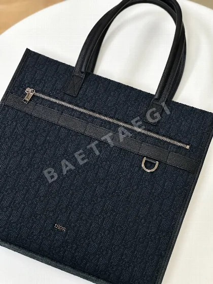 디올 블랙 모노그램 숄더백 106534