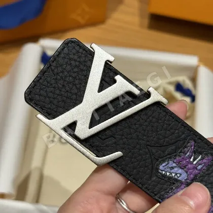 루이비통 3D 그래피티 양면 가죽 벨트 172855