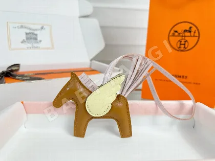 에르메스 페가수스 램스킨 키링 124362