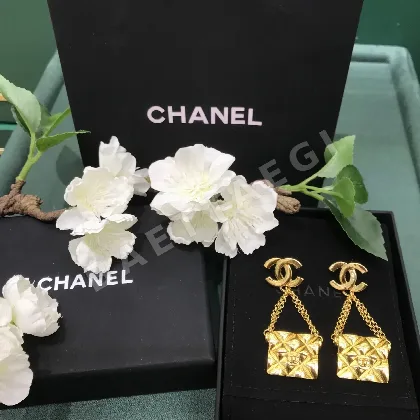 샤넬 더블 C 빈티지 골드 귀걸이 68806