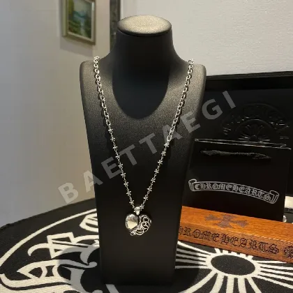 크롬하츠 레트로 오성 플라워 하트 펜던트 목걸이 125633