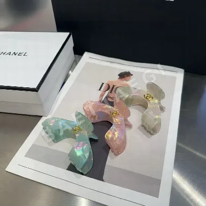 샤넬 클러치 헤어 클립 악세사리 183419