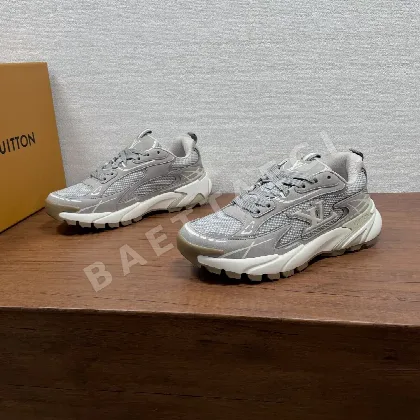 루이비통 택틱런너 남성 스니커즈 80171