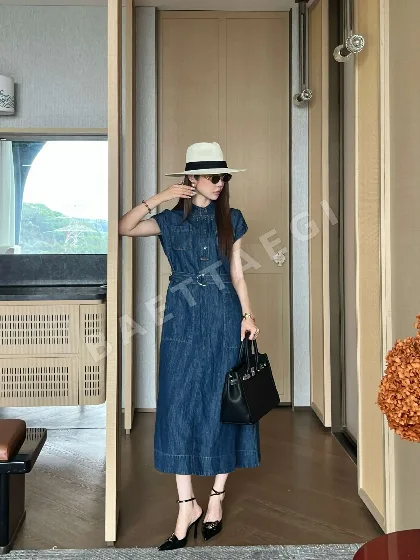 브루넬로쿠치넬리 옐로우 골드 데님 벨트 슬림핏 롱 원피스