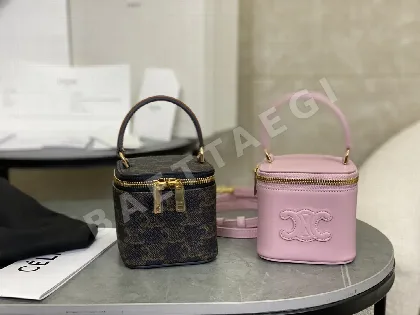셀린느 모노그램 미니 메이크업 가방 86392