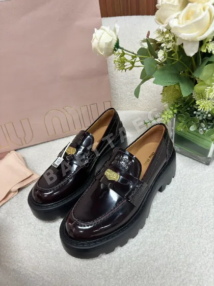 미우미우 두꺼운 밑창 금화 여성 신발 93852