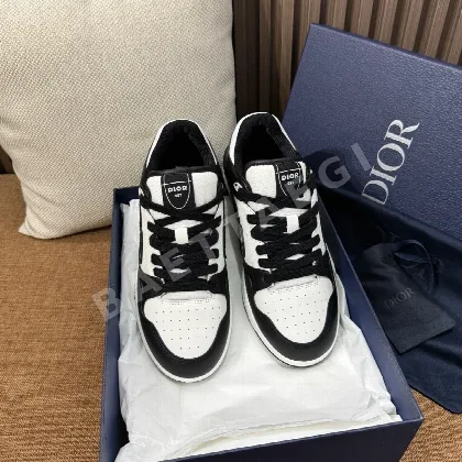 디올 수입 소가죽 샌들 141743
