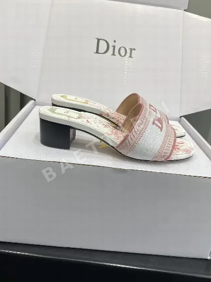 디올 자수 꽃무늬 청키 힐 샌들 99333