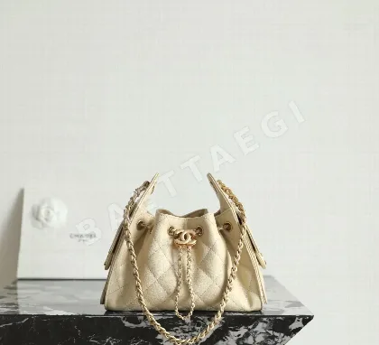 샤넬 단풍 가방 137674