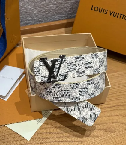 루이비통 LV 이니셜 40mm 리버서블 벨트 180356