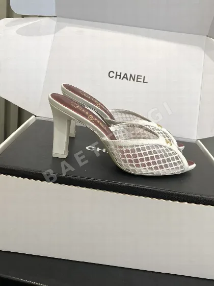 샤넬 리틀 오픈토 메시 샌들 113592