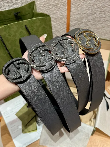 구찌 인터로킹 G 버클 양면 소가죽 벨트 176637