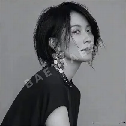 셀린느 미니멀 귀걸이 69265