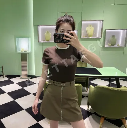 프라다 컬러 블록 립 짜임 여성 반팔 티셔츠 151785