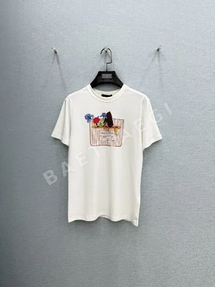 루이비통 여성 반팔 티셔츠 97130