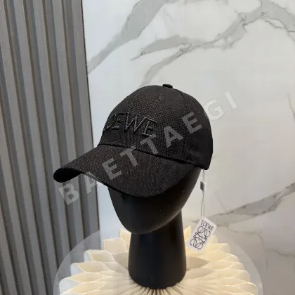 로에베 자수 베이스볼 캡 118504