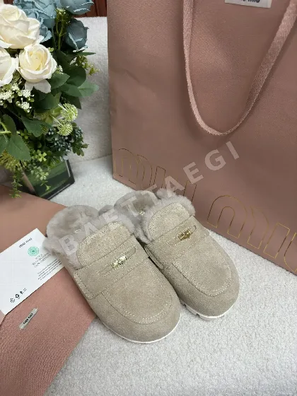 미우미우 골드 퍼 슬리퍼 93884