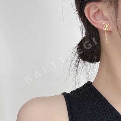 루이비통 심플 귀걸이 64116