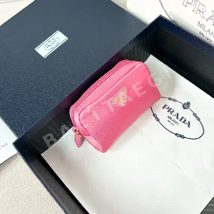 프라다 방수 낙하산 원단 삼각 로고 파우치 1NA339