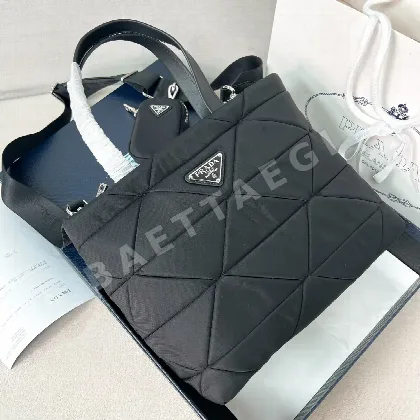 프라다 나일론 다이아몬드 패턴 토트백 1BG380