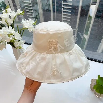 미우미우 모자 81199 Miu Miu Cap