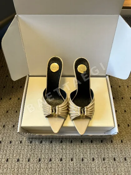 생로랑 굽 플리츠 뮬 34876