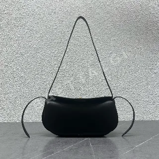 셀린느 핫도그 미니 숄더백 123543