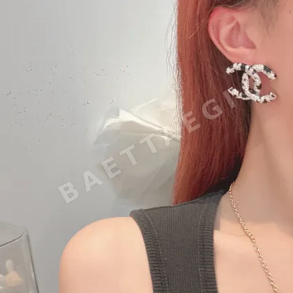 샤넬 더블 C 에나멜 귀걸이 149360