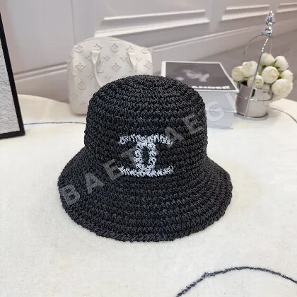 샤넬 손뜨개 버킷햇 모자 82157