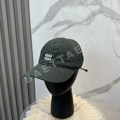 미우미우 컬러풀 드로스트링 캡 120356