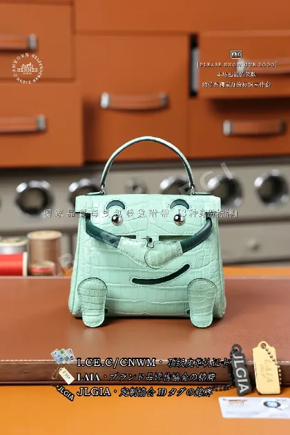 에르메스 민트그린 악어가죽 핸드백 123350