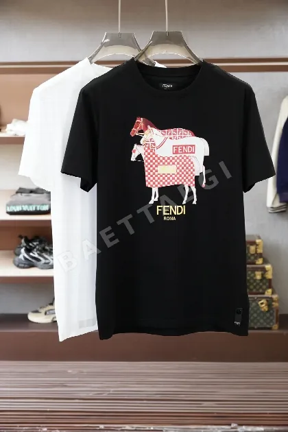 펜디 남성 라운드넥 반팔 티셔츠 49811